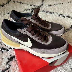 Nike Waffle One Sneakers